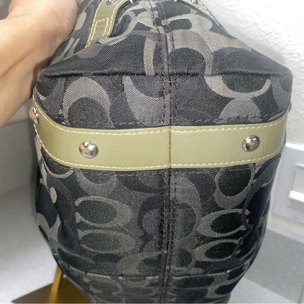 Coach Carly Large Multi Silver/Black Hobo Bag GUC - Picture 8 of 16
